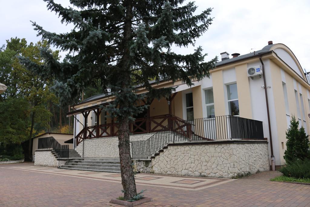 Hotel Lachowka Krepiec 외부 사진