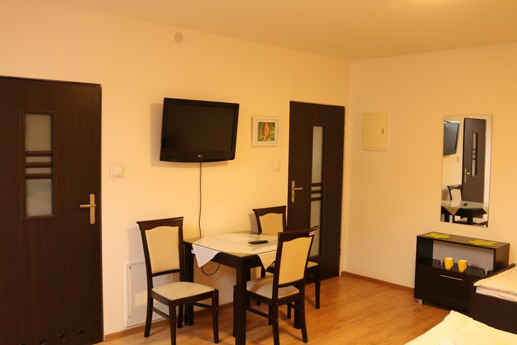 Hotel Lachowka Krepiec 외부 사진