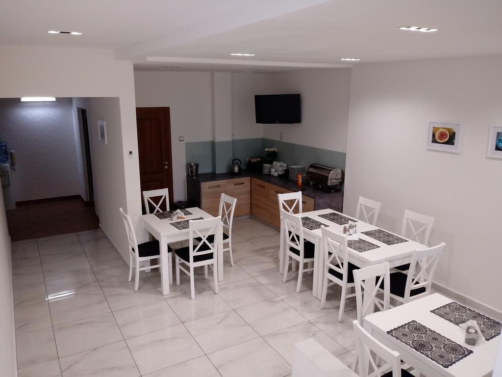 Hotel Lachowka Krepiec 외부 사진